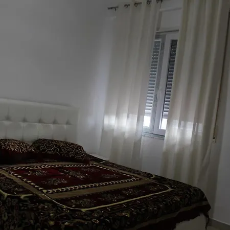 Center Luxurious Apartment *